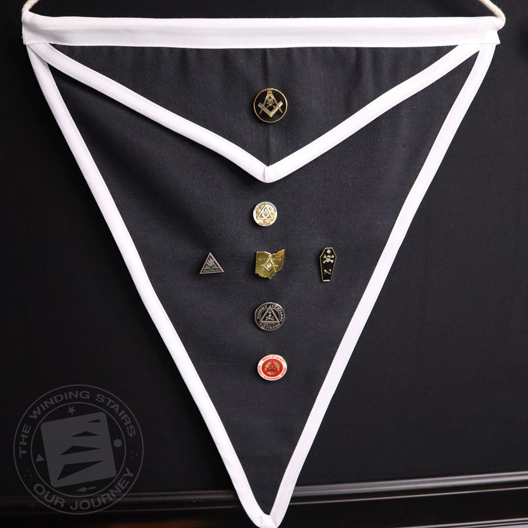 Knights Templar Pin Display Apron