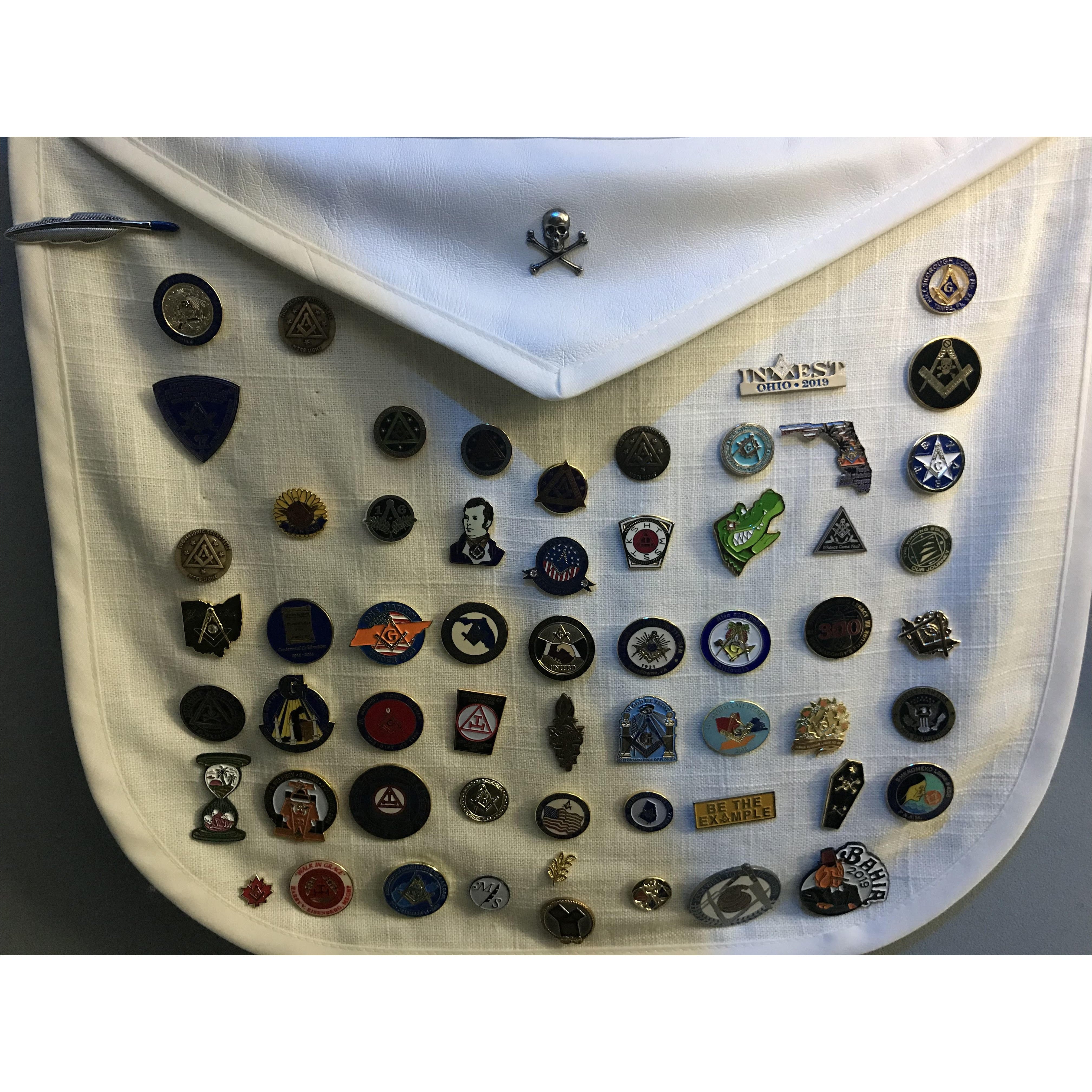 Masonic Pin Display Apron (White)